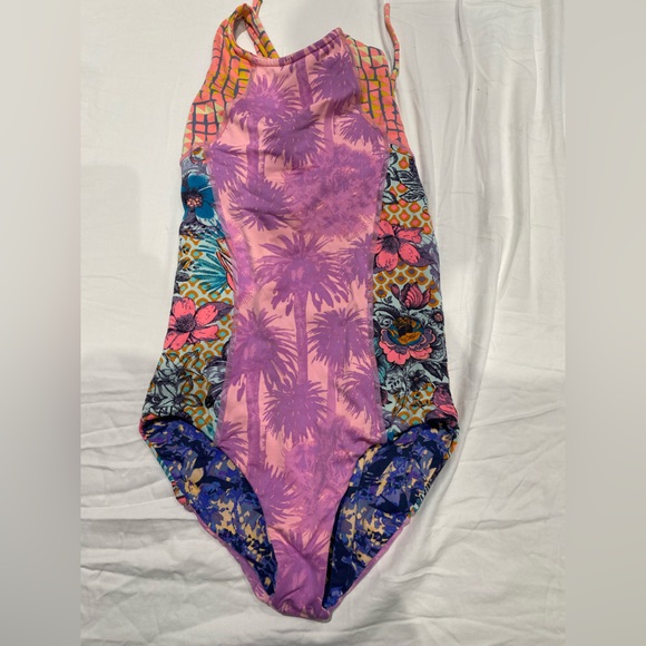 Reversible lace up back Maaji bathing suit size 14 or 16 tag removed - Picture 2 of 3